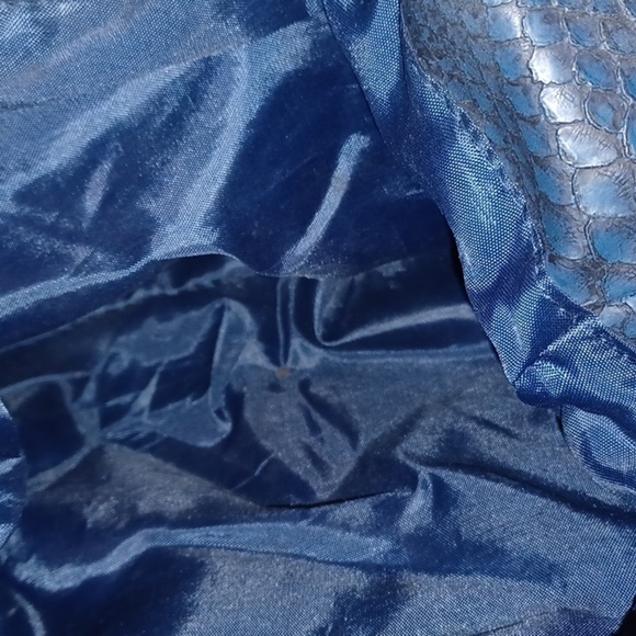 Wilson Vintage Leather Snake/Gator Pattern Shoulder Purse, blue - Picture 4 of 5